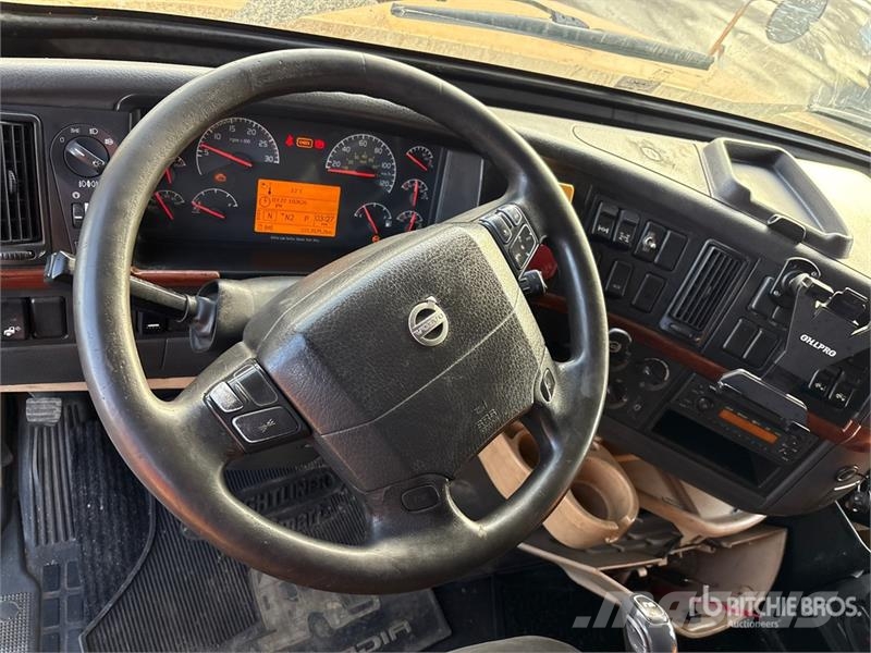 Volvo VNL وحدات الجر