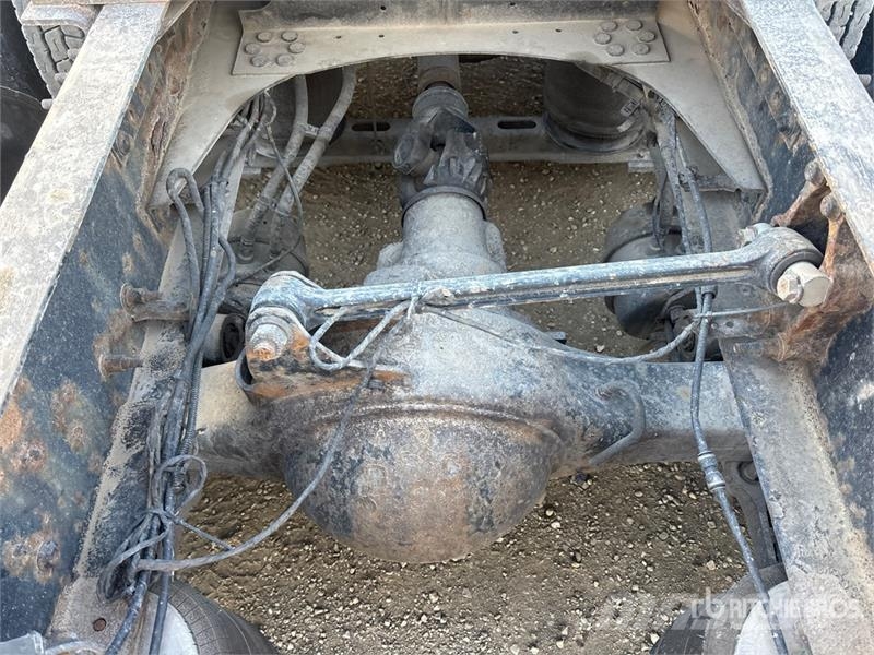 Volvo VNL وحدات الجر