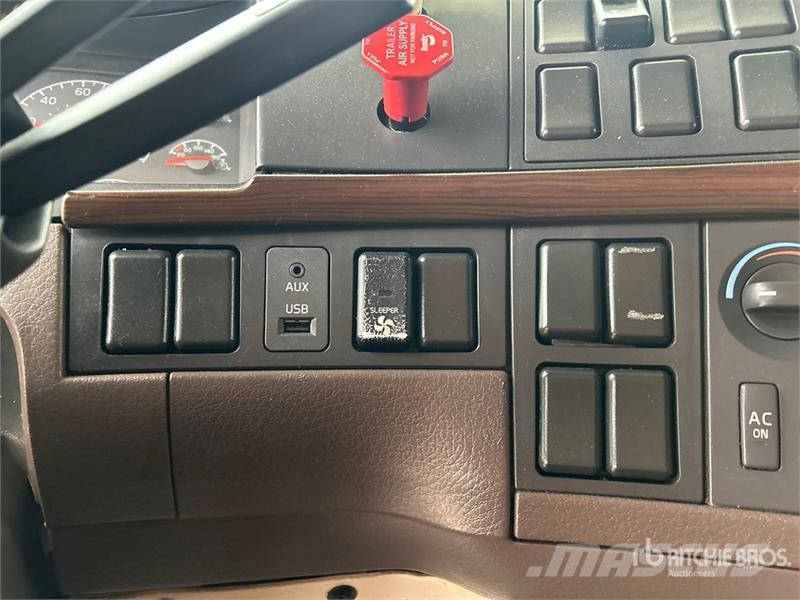 Volvo VNL Nyergesvontatók
