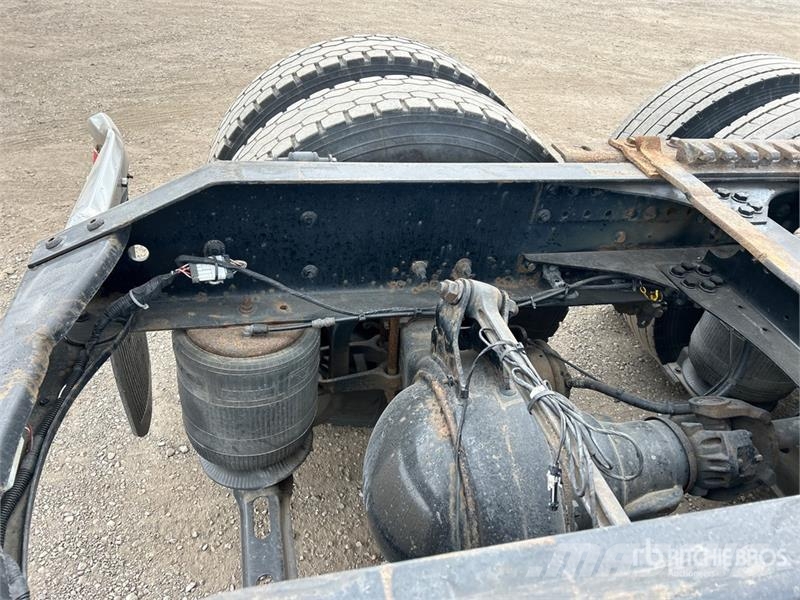 Volvo VNL Sattelzugmaschinen