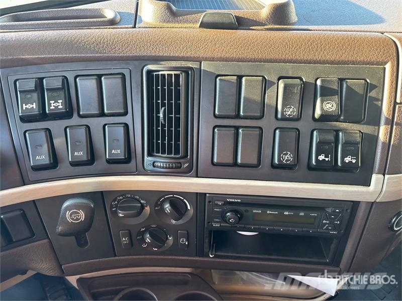 Volvo VNL Ťahače