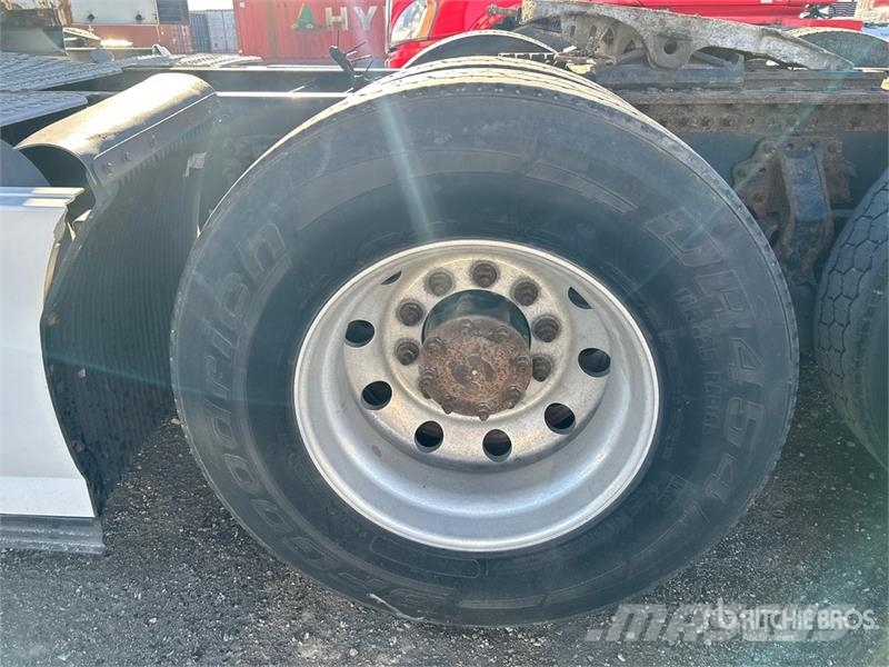 Volvo VNL Vlačilci
