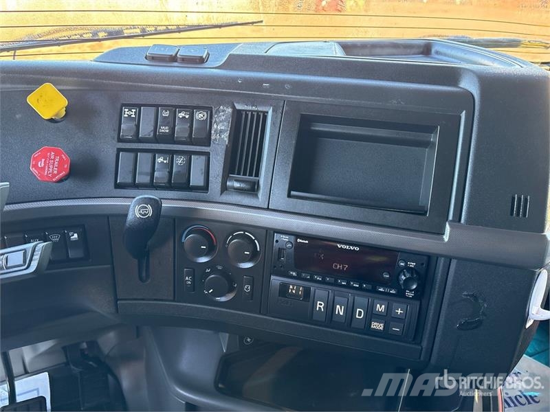 Volvo VNL Sattelzugmaschinen
