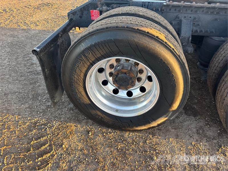 Volvo VNL Tracteur routier