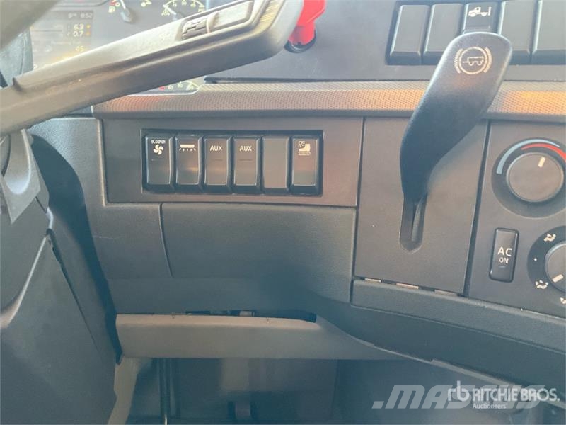 Volvo VNL Tracteur routier
