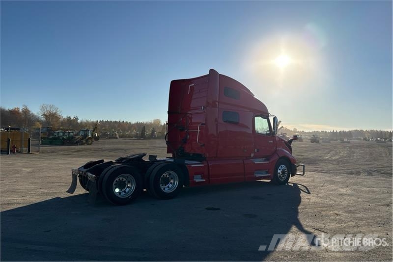Volvo VNL Sattelzugmaschinen