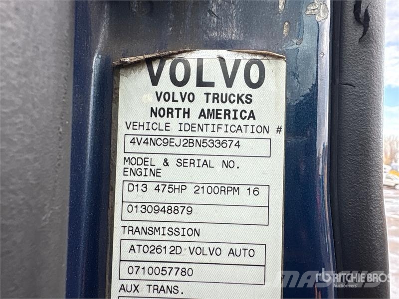 Volvo VNL وحدات الجر