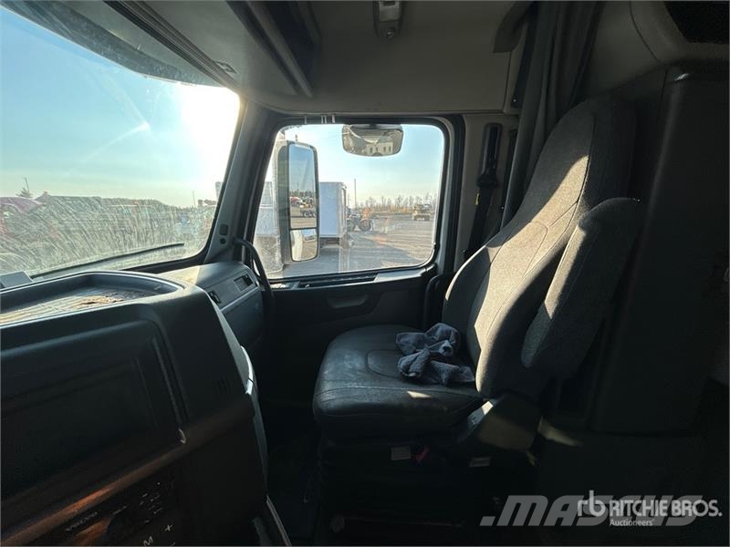 Volvo VNL Truck Tractor Units