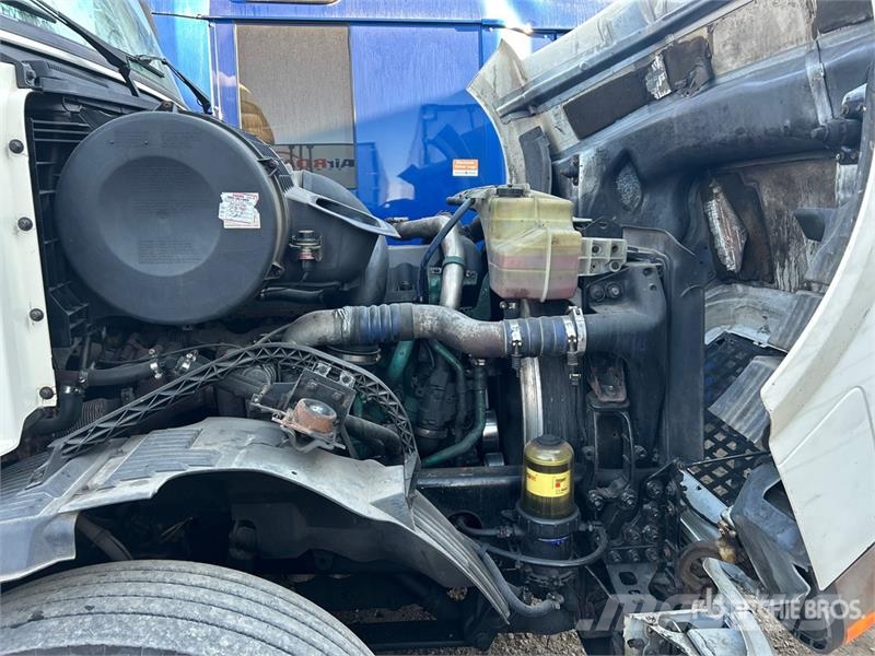 Volvo VNL Vilcēji