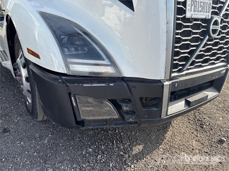 Volvo VNL Motrici e Trattori Stradali