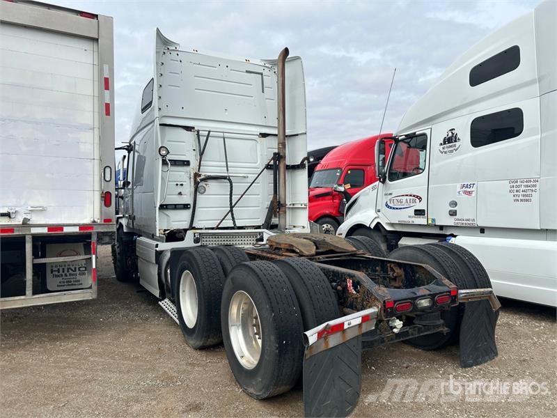 Volvo VNL Prime Movers