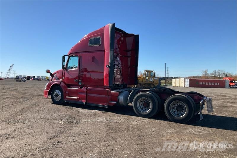 Volvo VNL Tegljači