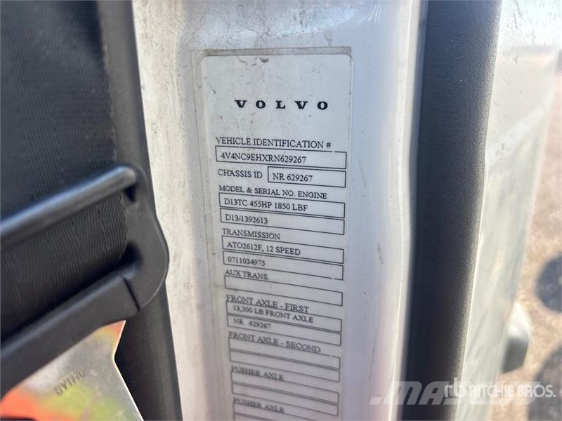 Volvo VNL Motrici e Trattori Stradali