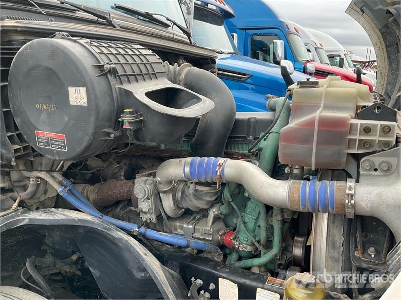 Volvo VNL Motrici e Trattori Stradali