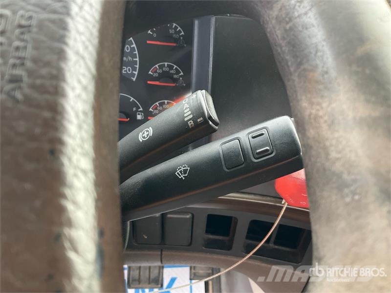 Volvo VNL Naudoti vilkikai