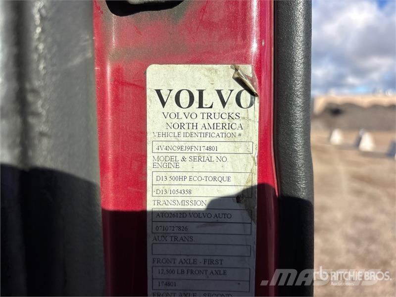 Volvo VNL 牵引车