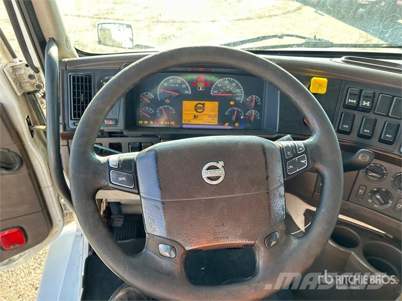 Volvo VNL 牵引车