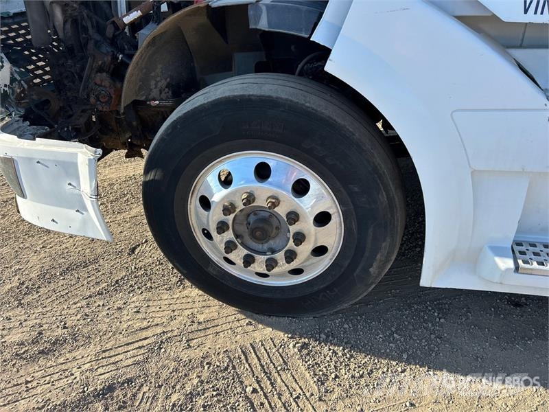 Volvo VNL Motrici e Trattori Stradali