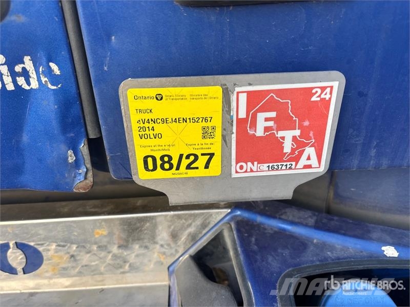 Volvo VNL وحدات الجر