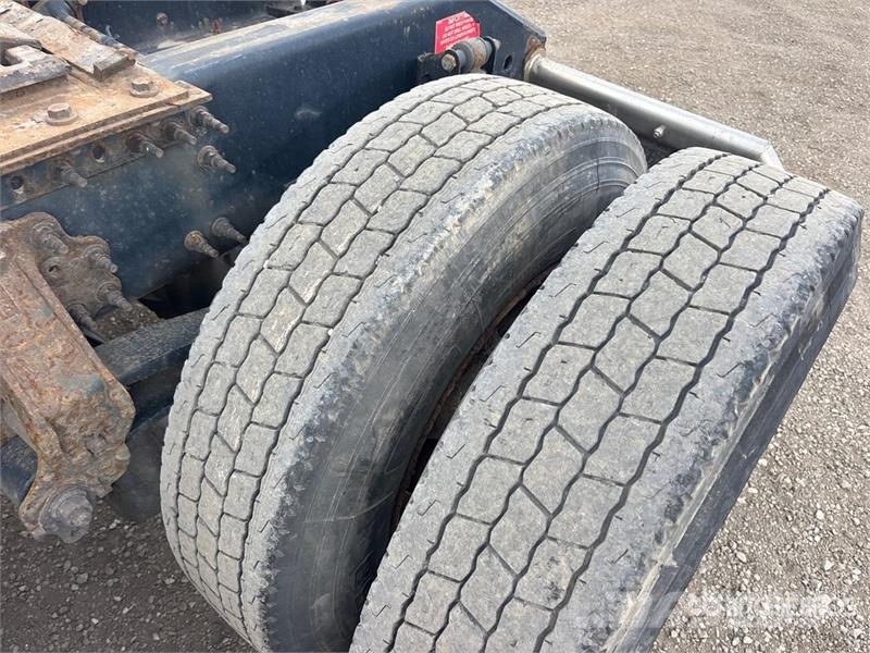 Volvo VNL 牵引车