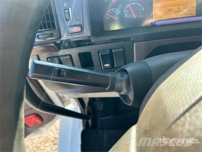 Volvo VNL 牵引车