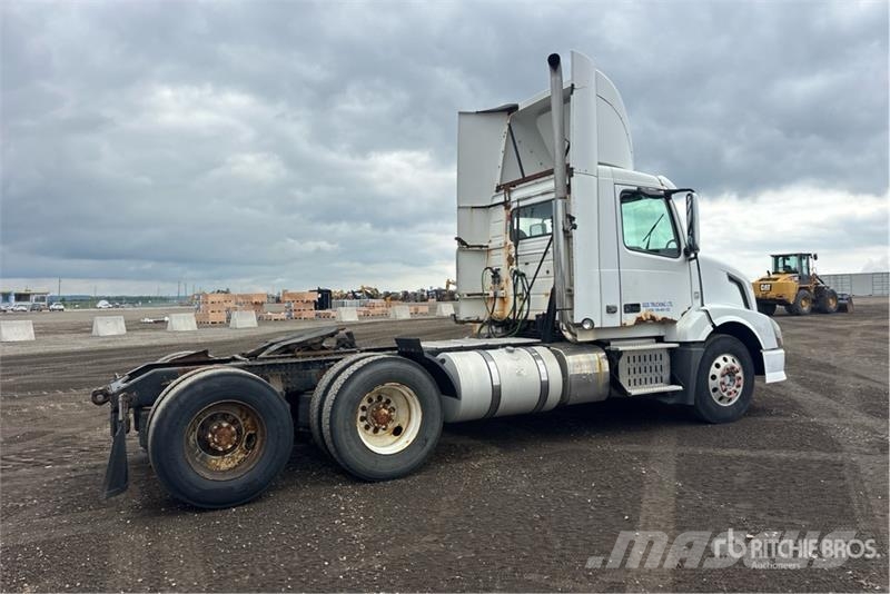 Volvo VNL Dragbilar