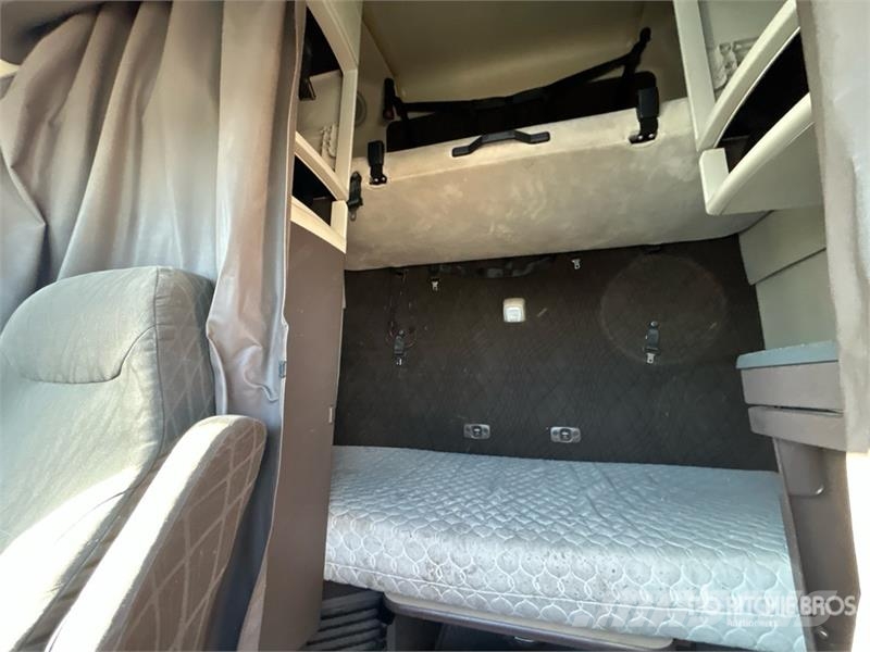 Volvo VNL Vlačilci