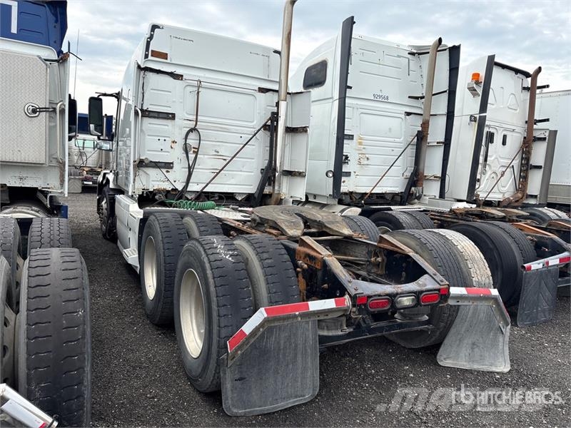 Volvo VNL Tractor Units