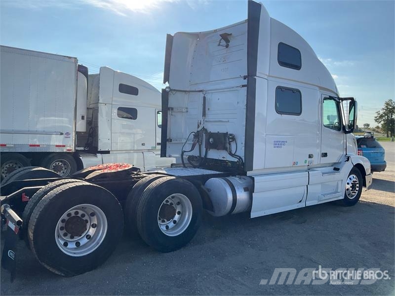 Volvo VNL Motrici e Trattori Stradali