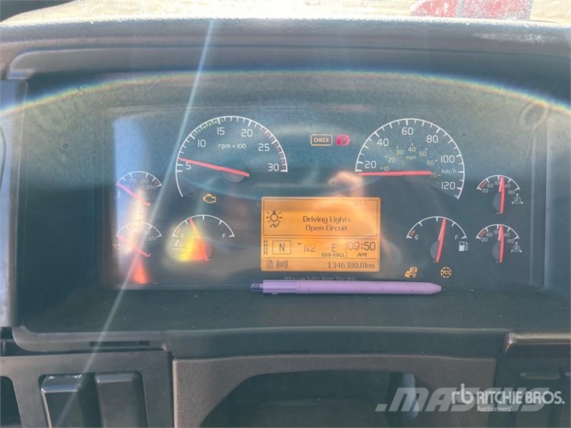 Volvo VNL 牵引车