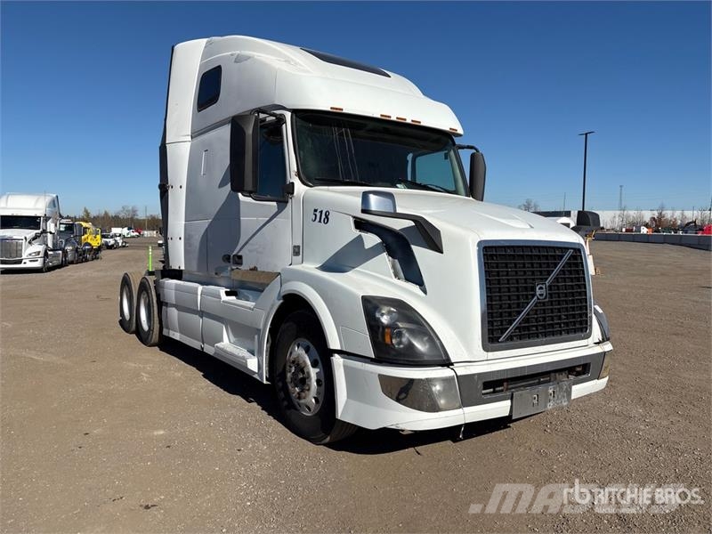 Volvo VNL Τράκτορες
