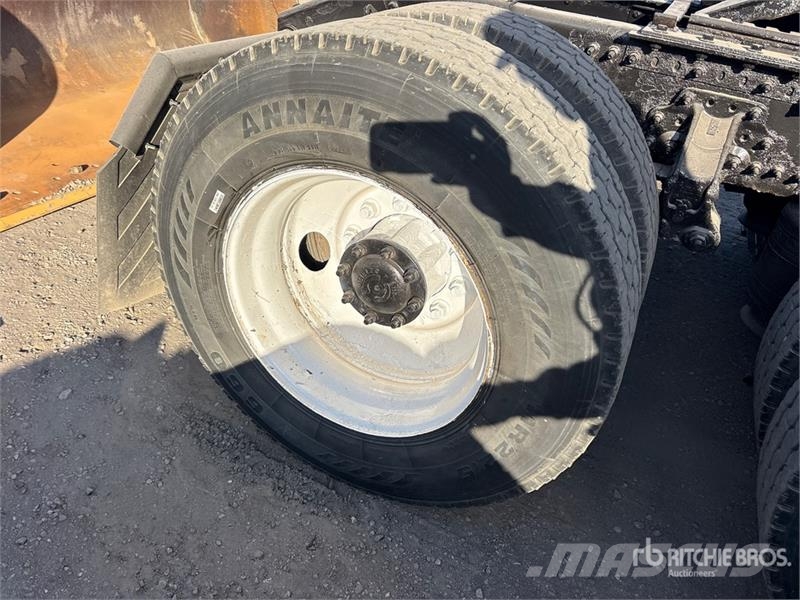 Volvo VNL Sattelzugmaschinen