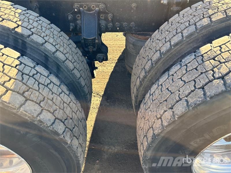 Volvo VNL Traktorske jedinice