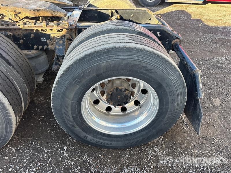 Volvo VNL Ťahače