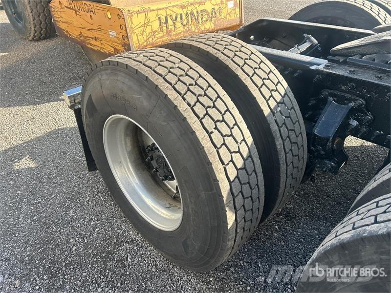 Volvo VNL Motrici e Trattori Stradali