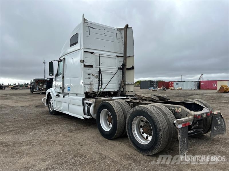 Volvo VNL Trekkers