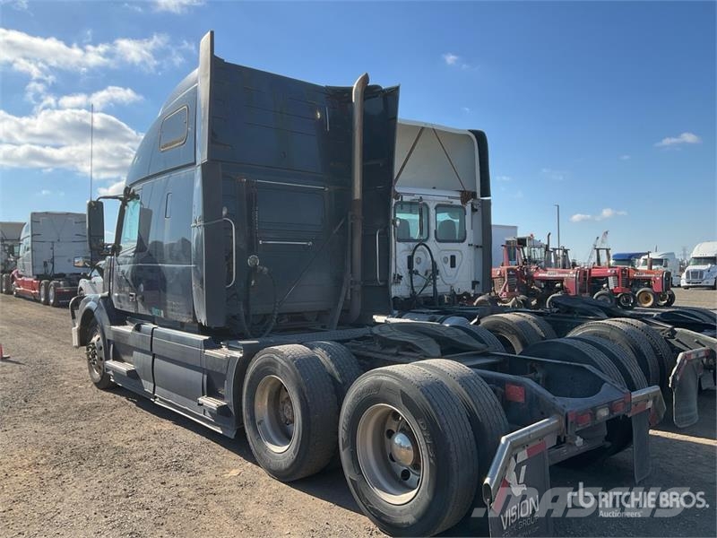Volvo VNL Truck Tractor Units