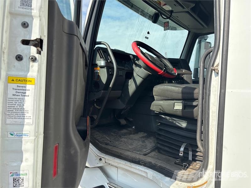 Volvo VNL Motrici e Trattori Stradali