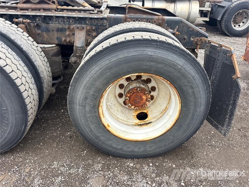 Volvo VNL Dragbilar