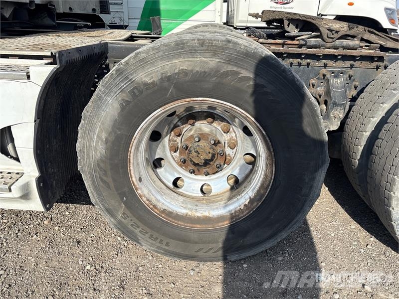 Volvo VNL Motrici e Trattori Stradali