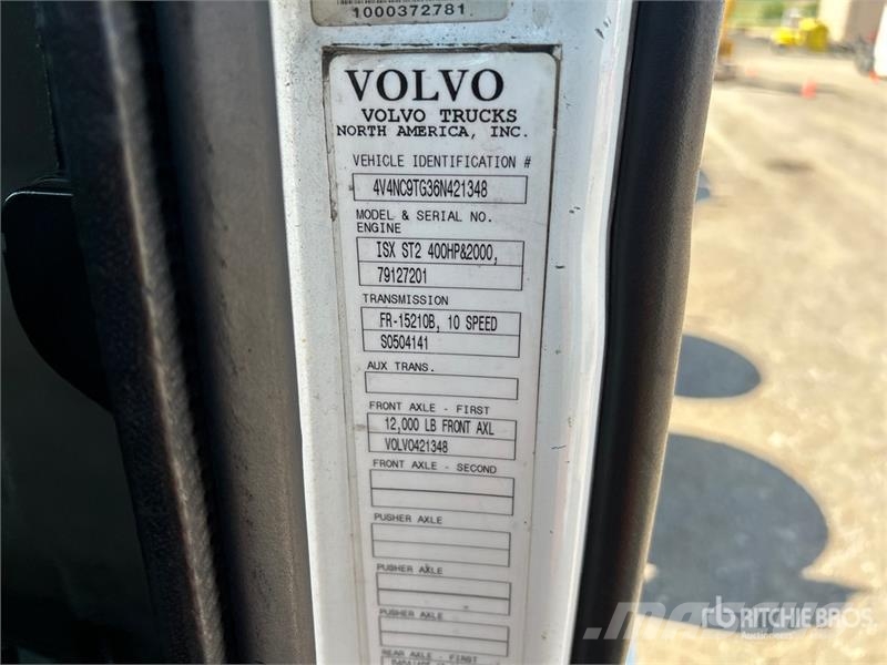 Volvo VNL Tractor Units