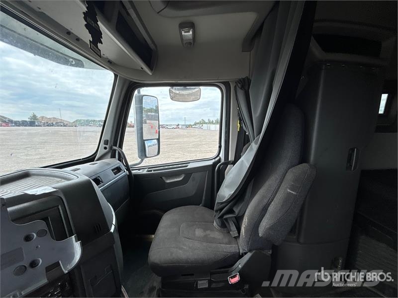 Volvo VNL Truck Tractor Units