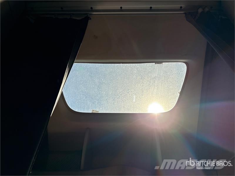 Volvo VNL Τράκτορες
