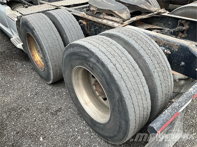 Volvo VNL Motrici e Trattori Stradali
