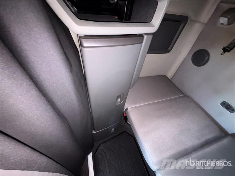 Volvo VNL Sattelzugmaschinen