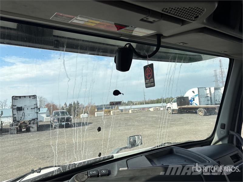 Volvo VNL Motrici e Trattori Stradali