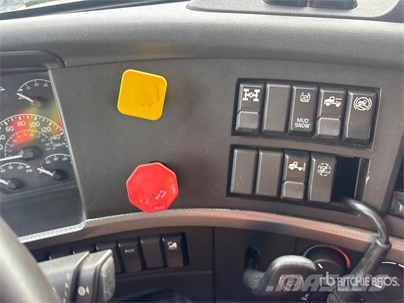 Volvo VNL Vilcēji