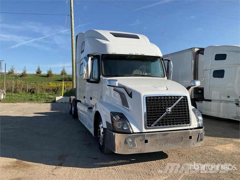 Volvo VNL Motrici e Trattori Stradali