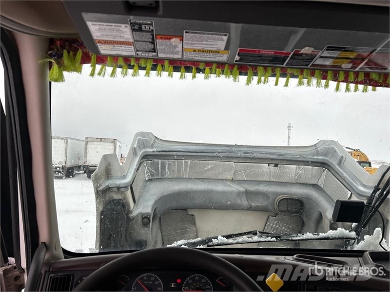 Volvo VNL Tegljači