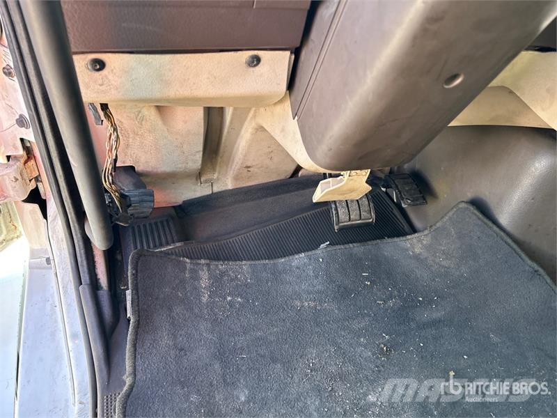 Volvo VNL 牵引车